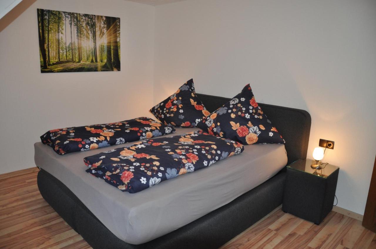 Appartamento Rentrisch Am Waldrand Sankt Ingbert Esterno foto